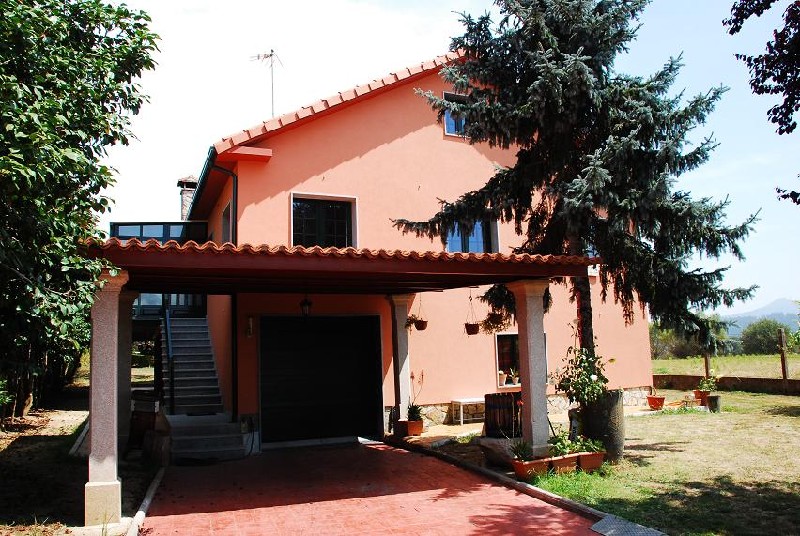 B_1055 -  Chalet en  Teo