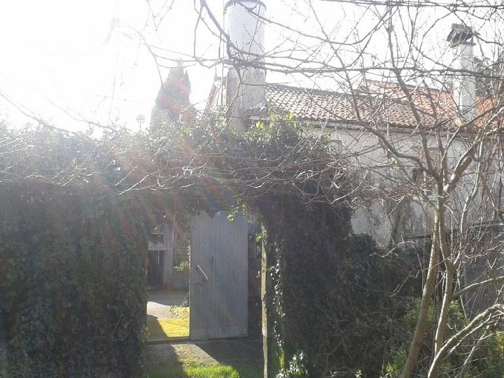 V_870 -  Casa en  PONTECESURES