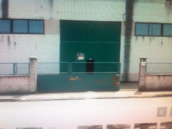 V_941 -  Nave en  Vilagarcia de Arousa