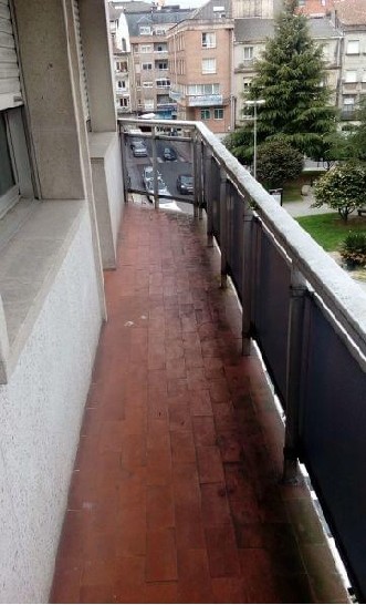 V_1143 -  Piso en  Vilagarcia de Arousa